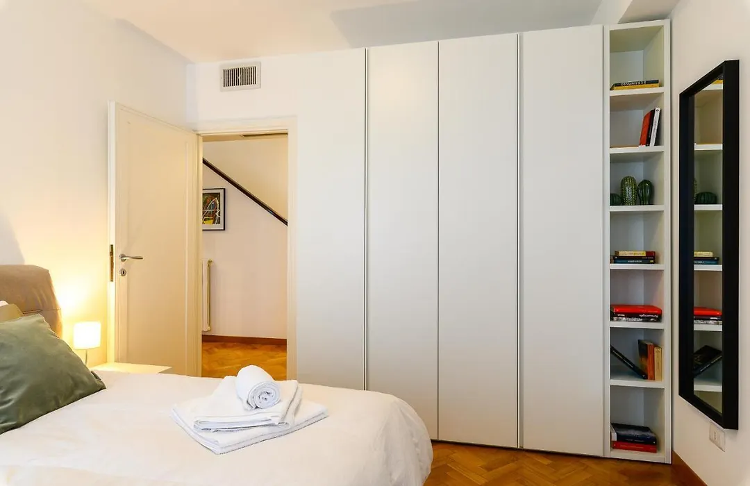 Peaceful Penthouse With Garage By Ndp Rent-1